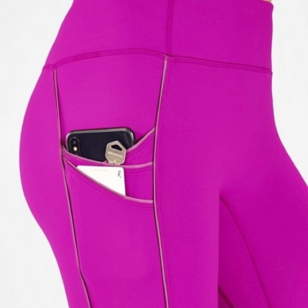 Fabletics Trinity Mid-Rise Pocket 7/8 Legging - Picture 4 of 5